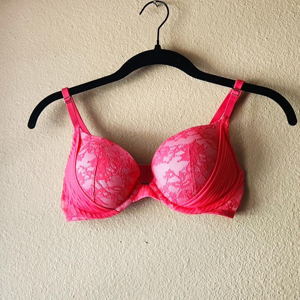 Victoria's Secret Pushup Bra